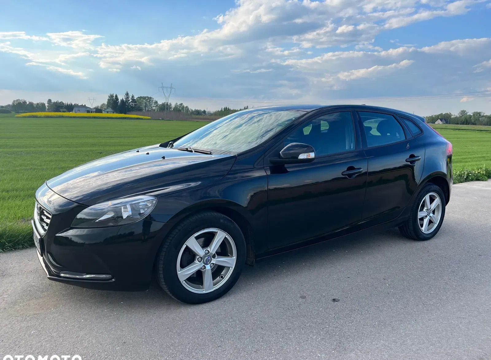 volvo v40 lubelskie Volvo V40 cena 39900 przebieg: 223000, rok produkcji 2015 z Lublin